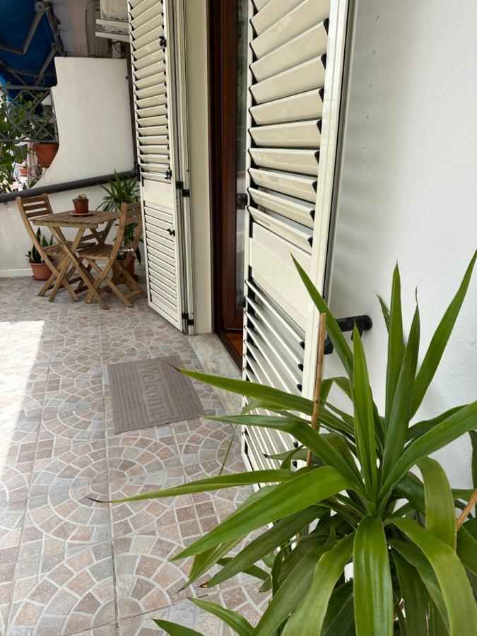 B&B By Family L&G Vibo Valentia Marina Exterior foto