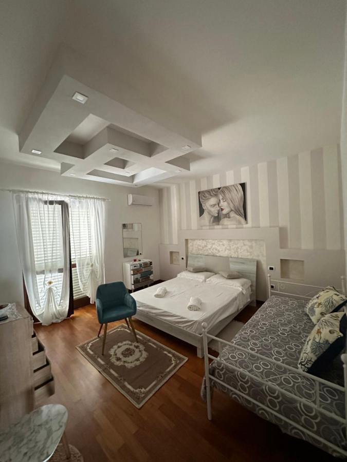 B&B By Family L&G Vibo Valentia Marina Exterior foto